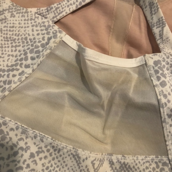 Lululemon Sports Bra/Tank Snakeskin Print Size 4 - Picture 5 of 7